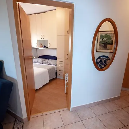 Apartman Manja With Private Entrance Apartment Barbat na Rabu